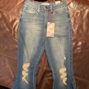 YMI GiGi fit flare jeans; sz 7/28
